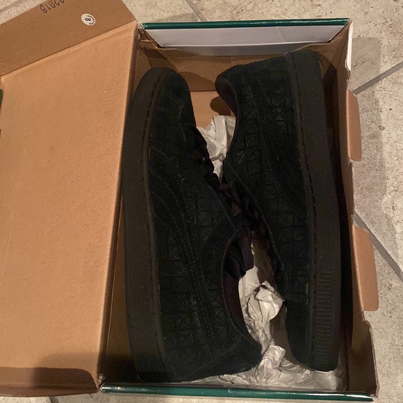 Puma - Picture 5 of 5